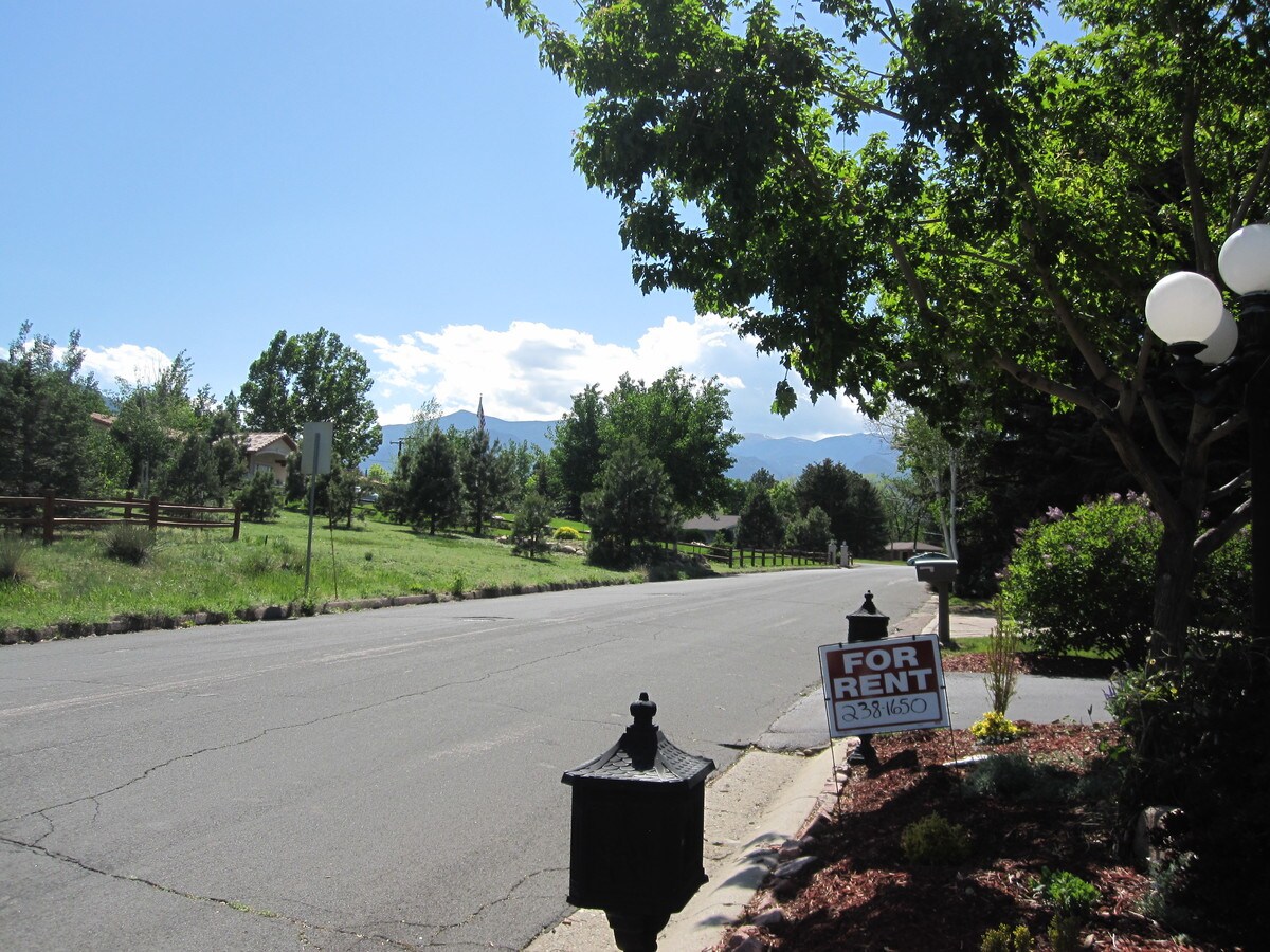 7880 Haney Rd, Colorado Springs, CO 80906