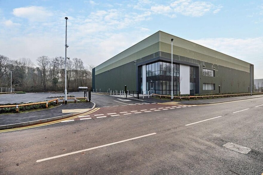 Meaford Rd, Stone for lease - Building Photo - Image 2 of 16