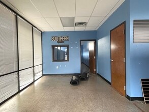217 W Main St, Grand Prairie, TX for lease Interior Photo- Image 2 of 2