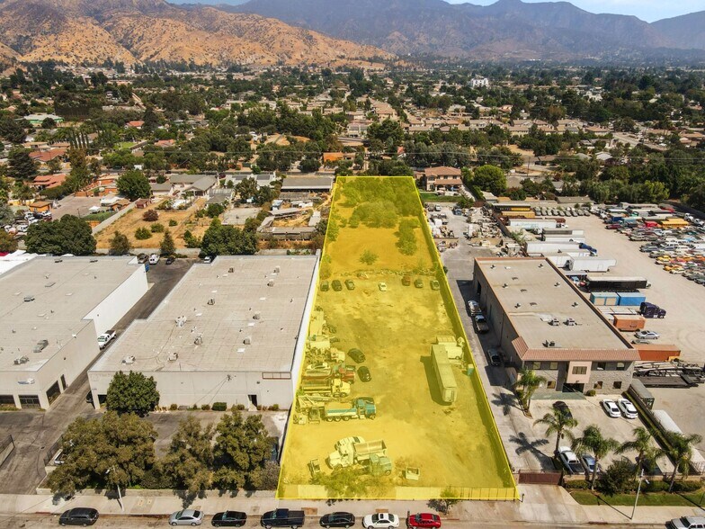 13359 Bradley Ave, Sylmar, CA 91342