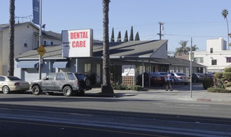821 Pacific Ave, Long Beach CA - Convenience Store