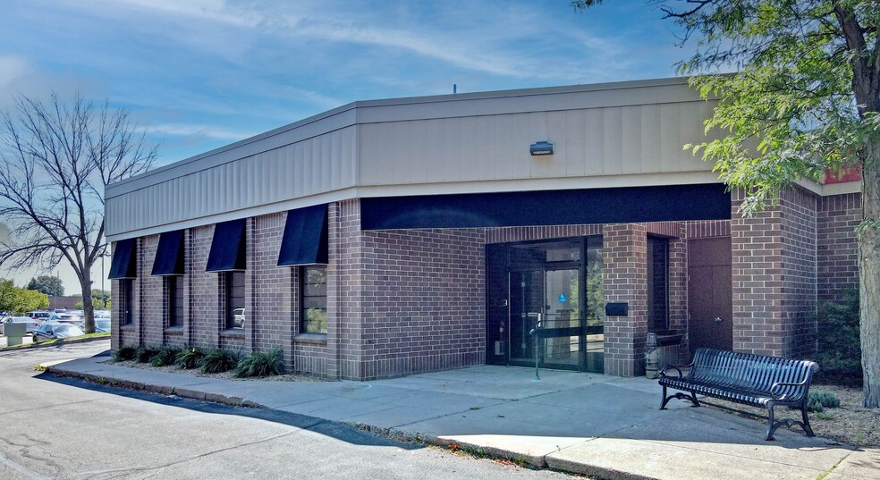 16750 Main St, Eden Prairie, MN for lease - Building Photo - Image 1 of 5