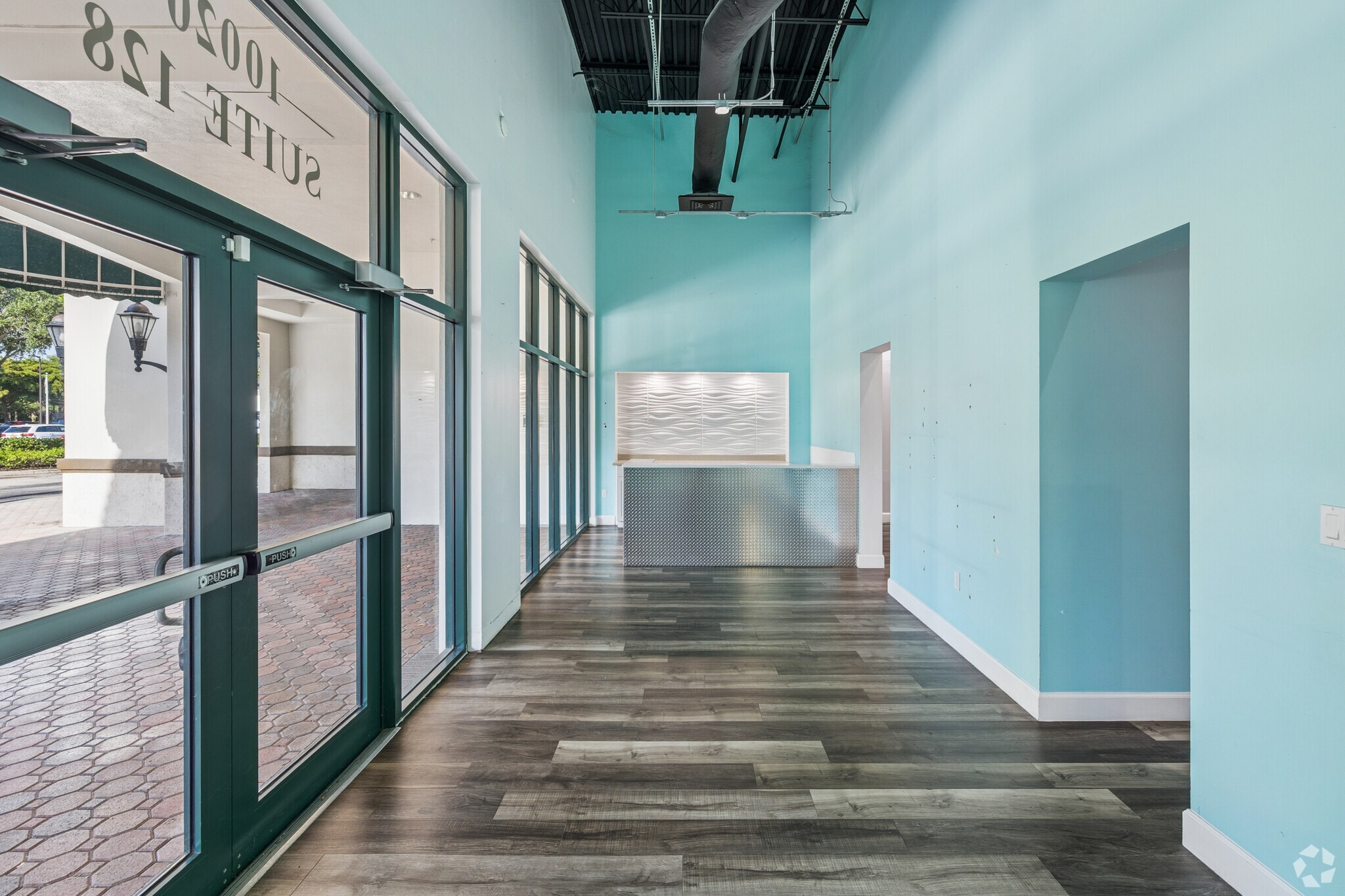 10020 Coconut Rd, Estero, FL for lease Interior Photo- Image 1 of 13