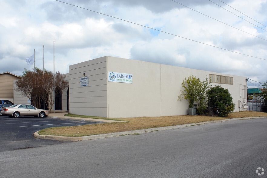 4337 Vance Jackson Rd, San Antonio, TX 78230