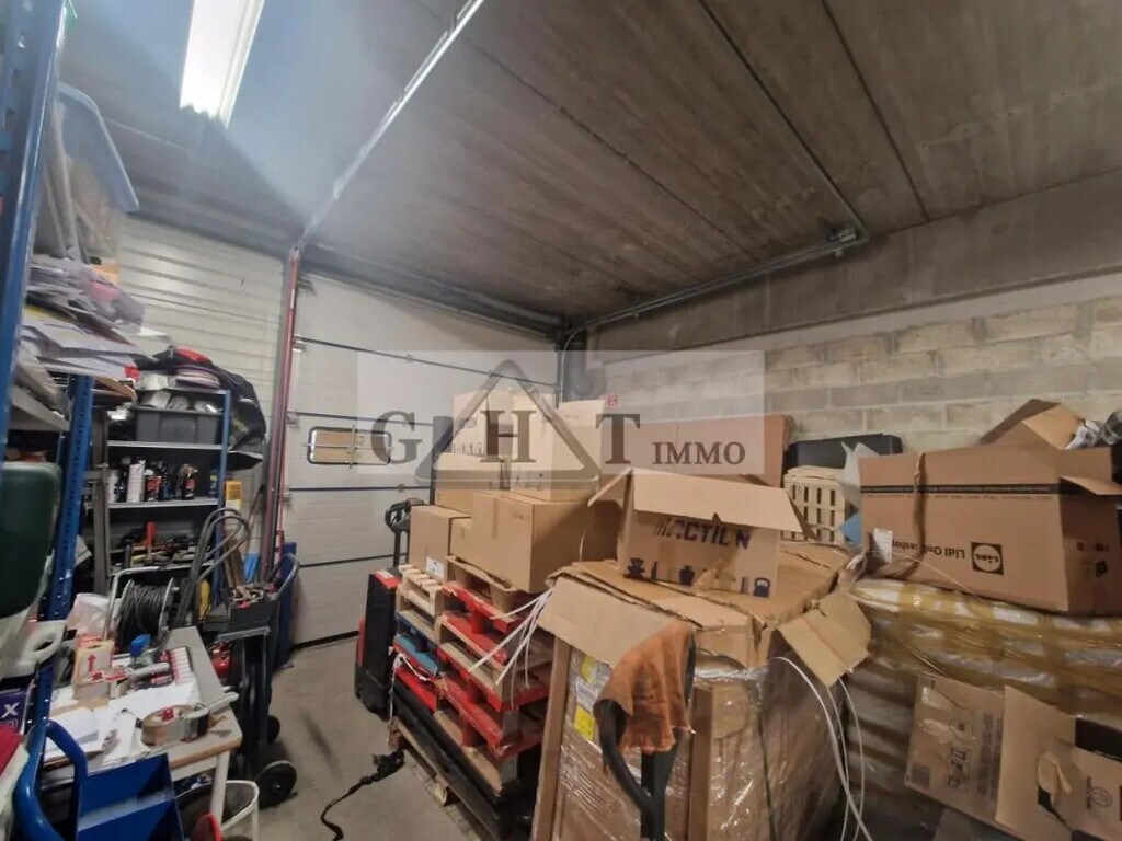 Vente Bureaux 130 m² - Photo 1