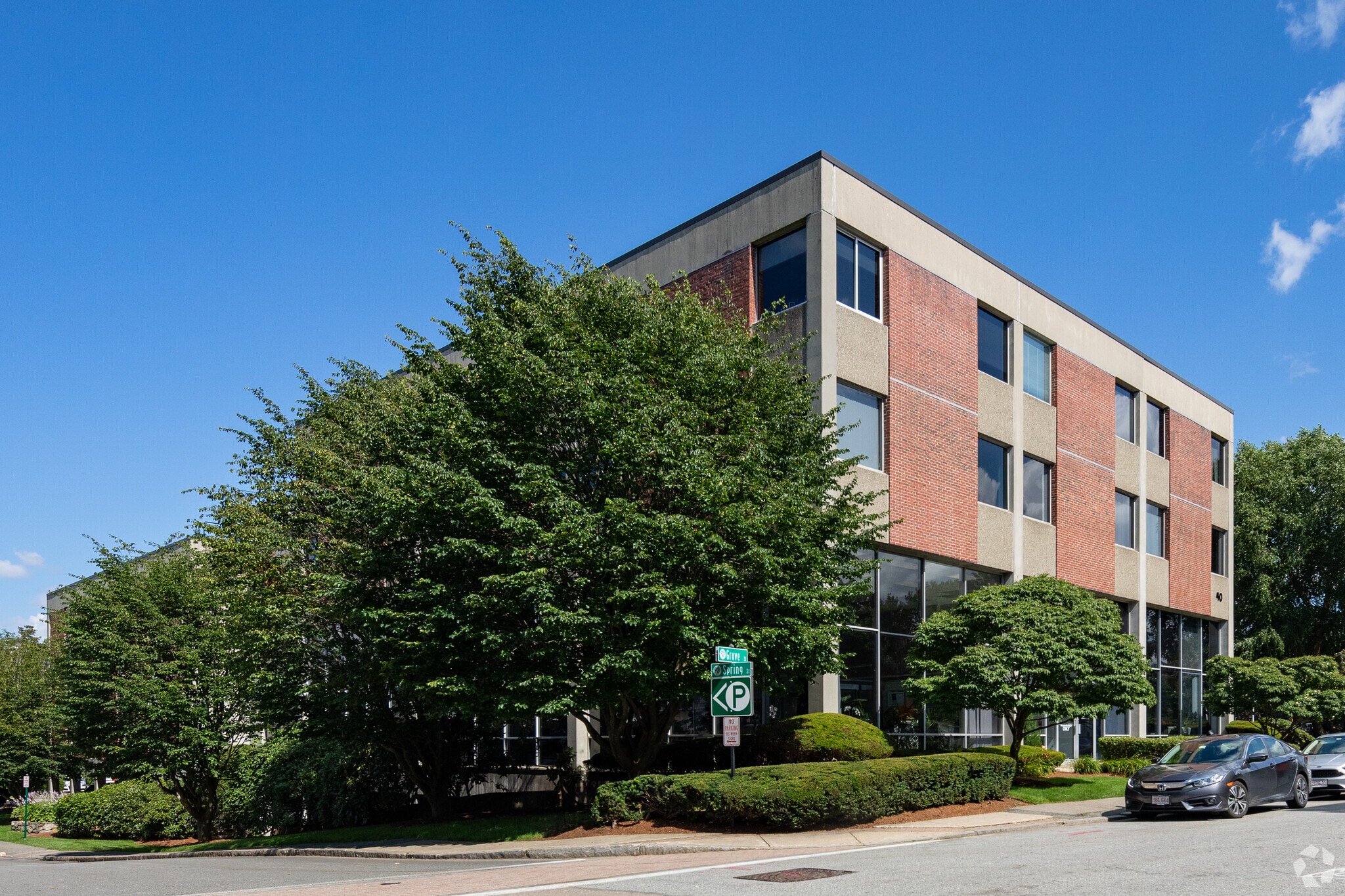 40 Grove St, Wellesley, MA 02482 Office for Lease