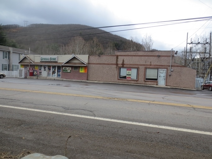 154-156 State Route 239, Shickshinny, PA for sale - Building Photo - Image 2 of 14