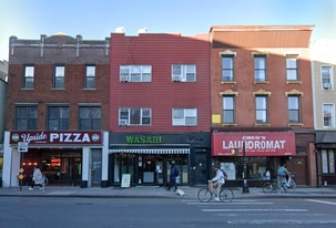 638 Manhattan Ave, Brooklyn NY - Bar