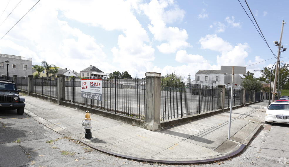 Land in New Orleans, LA for sale - Primary Photo - Image 1 of 1