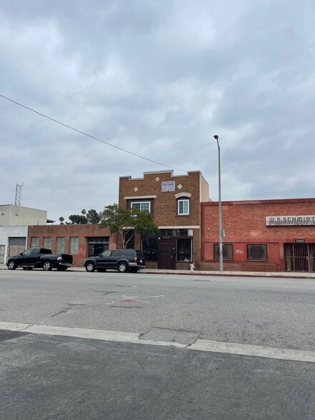5442 Alhambra Ave, Los Angeles, CA for sale - Primary Photo - Image 2 of 2