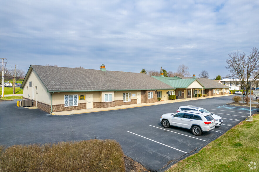 320 Abington Dr, Wyomissing, PA for lease - Building Photo - Image 3 of 7