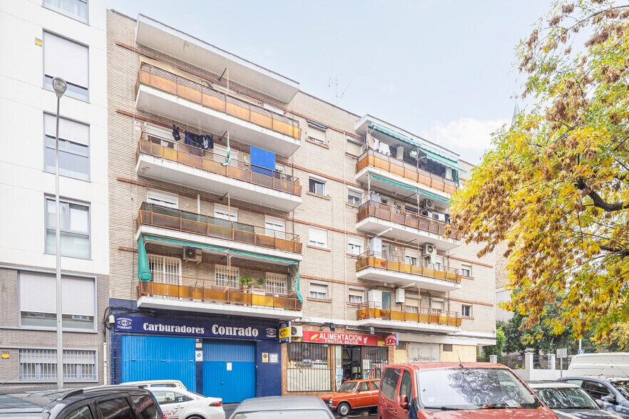Calle de Litago, 1, Madrid, Madrid for sale - Building Photo - Image 2 of 2