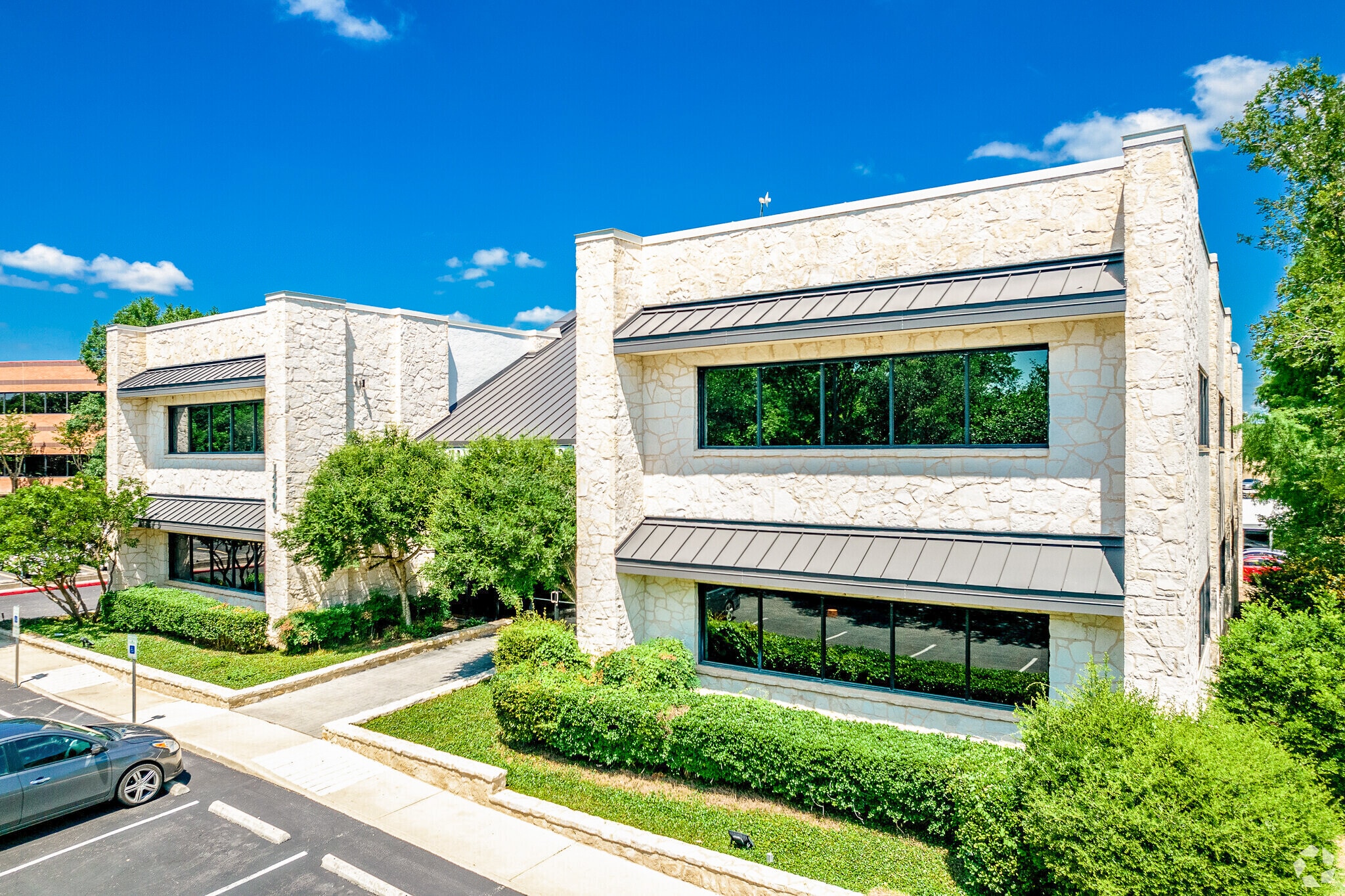 14400 Northbrook  Dr., San Antonio, TX for lease Building Photo- Image 1 of 11