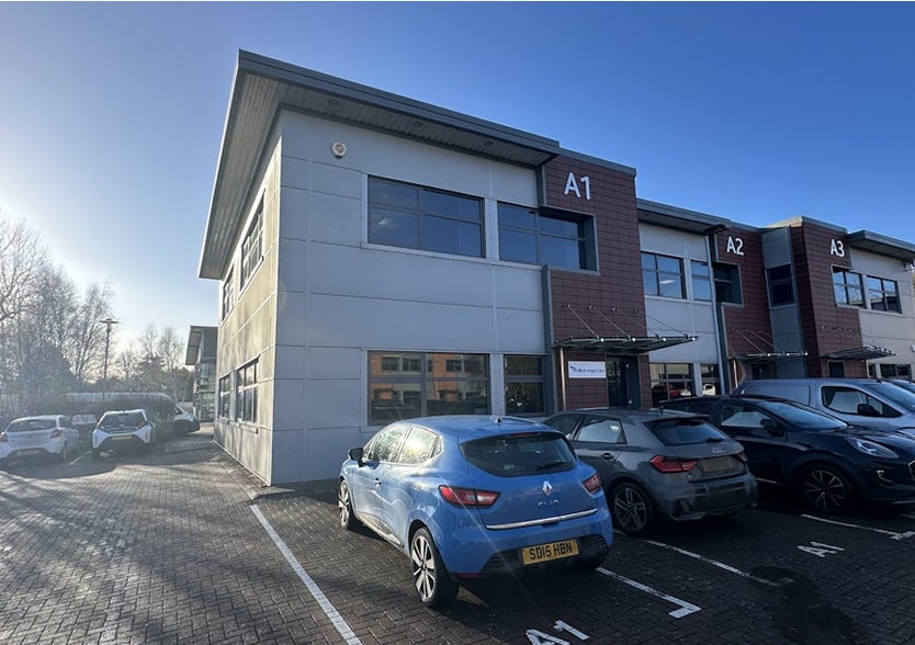 A1-A3 Endeavour Pl, Farnham for sale - Building Photo - Image 1 of 1