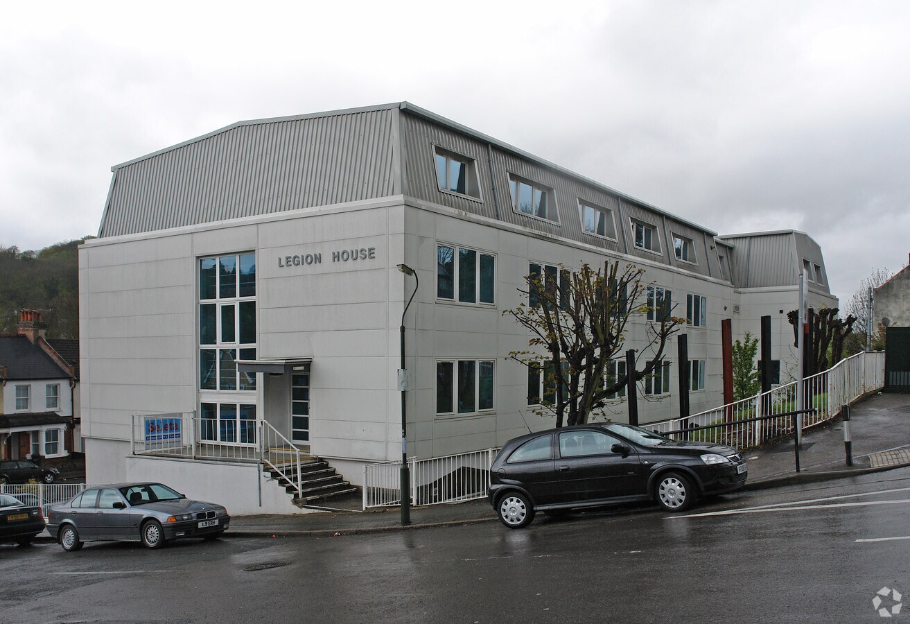 Godstone Rd, Kenley, CR8 5YZ