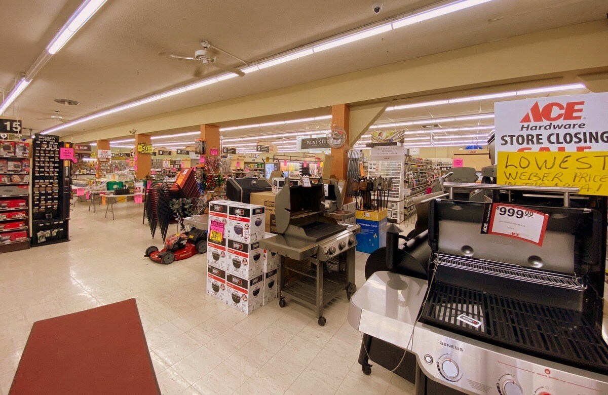 239 N Genesee St, Waukegan, IL 60085 Retail for Sale