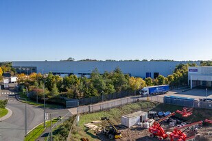 Unit E3, DIRFT 141 - Warehouse