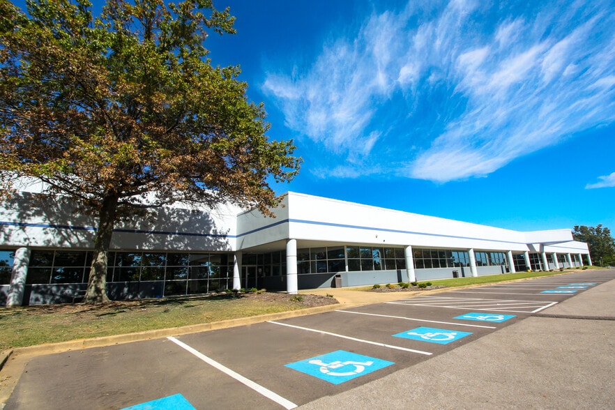4650 E Shelby Dr, Memphis, TN for lease - Building Photo - Image 1 of 6