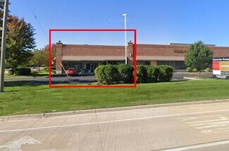 More details for 2400 Lake Shore Dr, Woodstock, IL - Retail for Lease