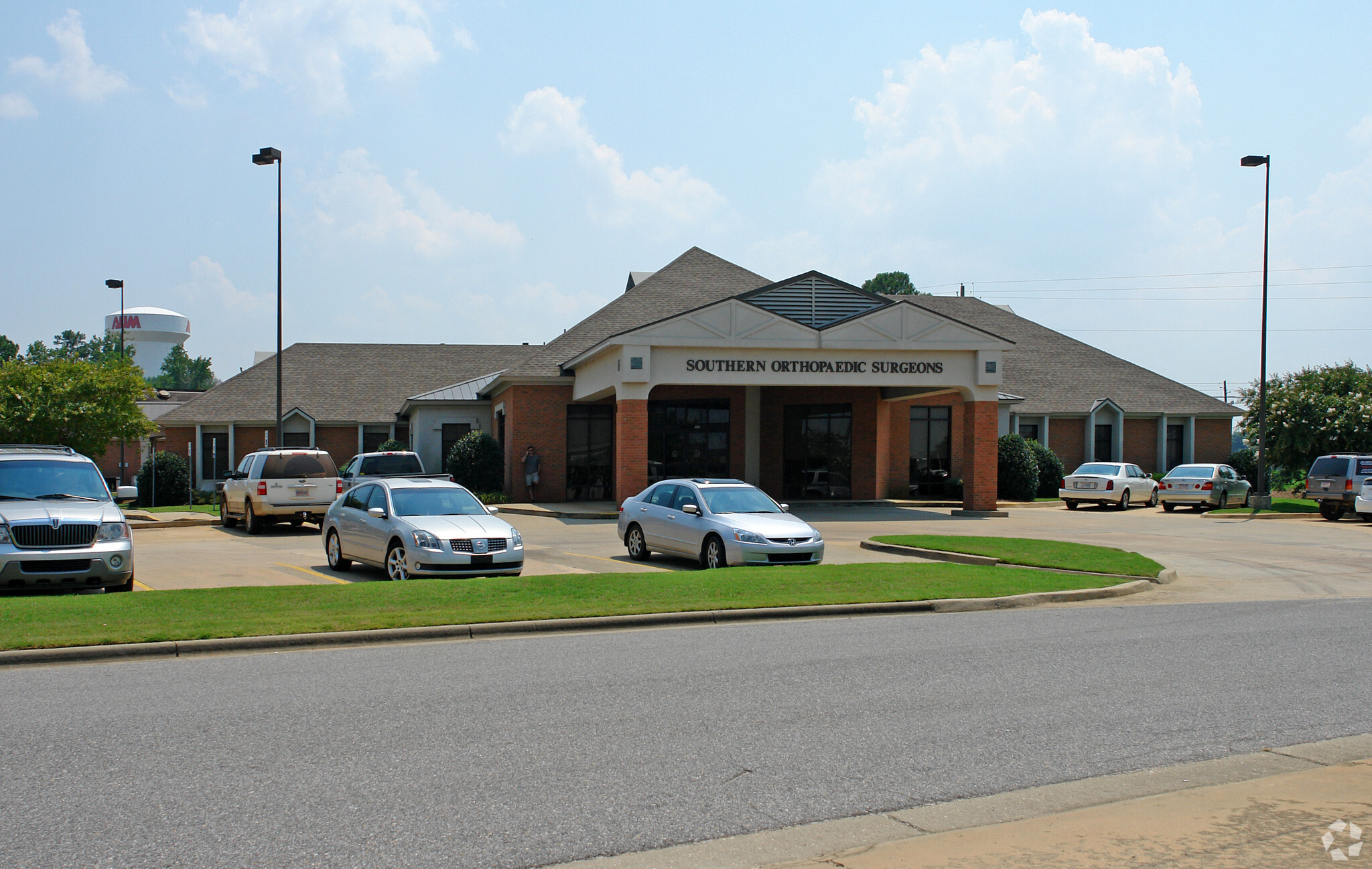 Portfolio of 5 Medical Offices portfolio of 4 properties for sale on LoopNet.com Building Photo- Image 1 of 6