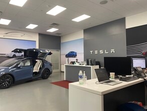 7 Aerial Way, Syosset, NY for lease Interior Photo- Image 2 of 3