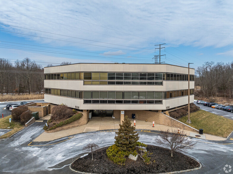 556 Eagle Rock Ave, Roseland, NJ for lease - Building Photo - Image 1 of 12