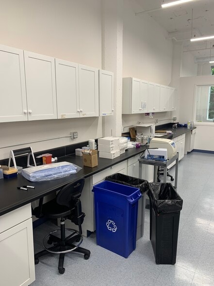 665 3rd St, San Francisco, CA for lease - Interior Photo - Image 2 of 10