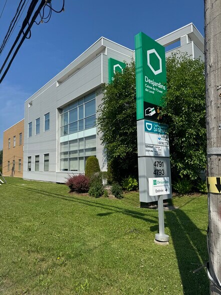 4791 Boul Dagenais O, Laval, QC for lease - Primary Photo - Image 1 of 1