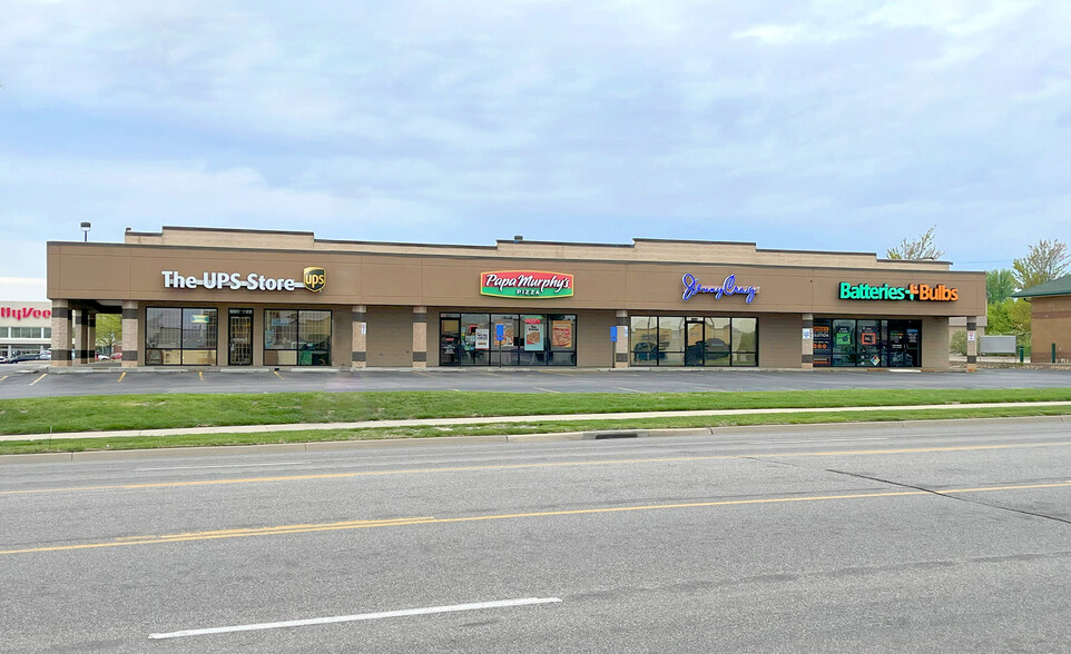 6021 SW 29th St, Topeka, KS for lease - Building Photo - Image 1 of 4