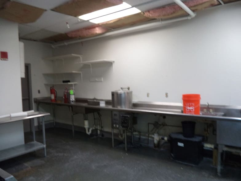 35 W Brook St, Manchester, NH for sale - Building Photo - Image 2 of 14