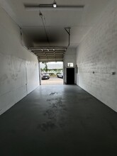 2180 NW 18th Ave, Pompano Beach, FL for lease Interior Photo- Image 2 of 2