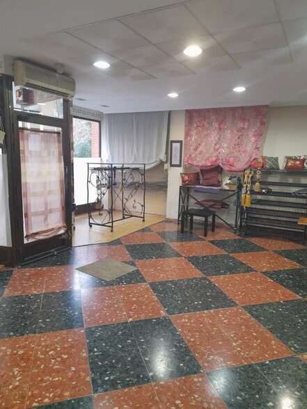 Retail in Cáceres, Cáceres for sale - Building Photo - Image 1 of 40