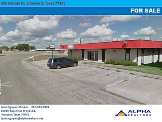 More details for 900 Clubside Dr, East Bernard, TX - Retail for Sale