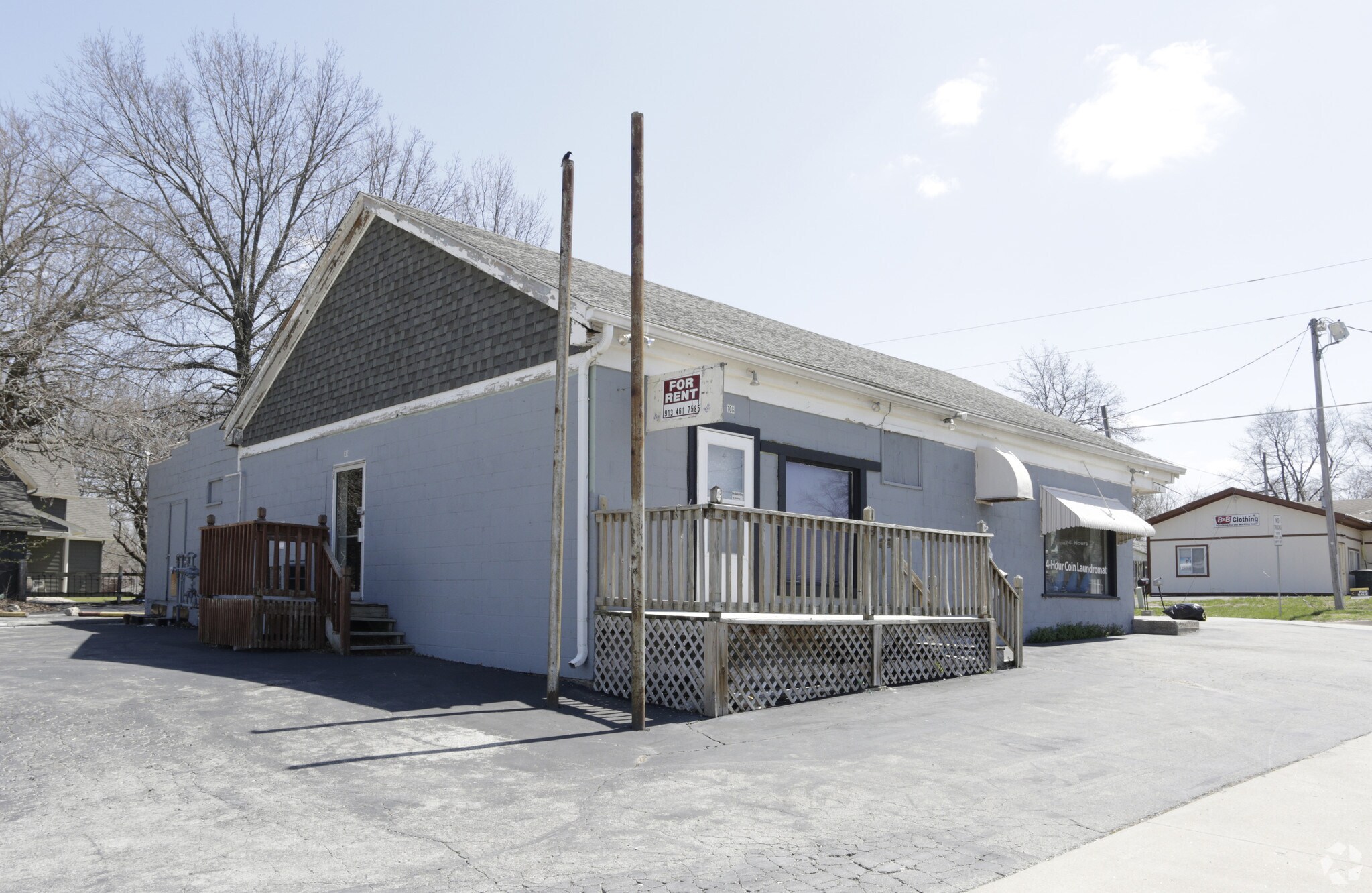 108-110 S Webster St, Spring Hill, KS for sale Primary Photo- Image 1 of 1