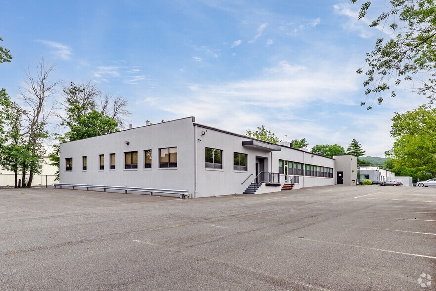 58 E Willow St, Millburn, NJ for sale - Building Photo - Image 2 of 20