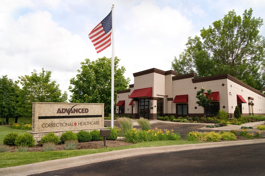 3922 W Baring Trace, Peoria, IL for sale - Building Photo - Image 1 of 1