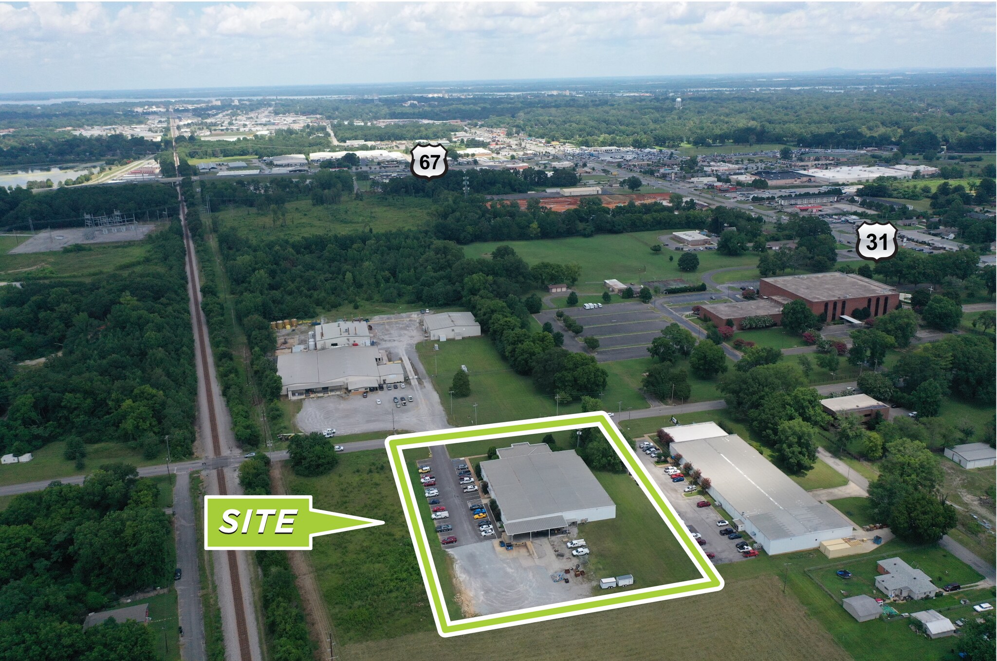 1011 Cedar Lake Rd SE, Decatur, AL for sale Primary Photo- Image 1 of 1