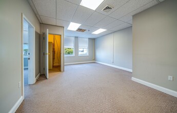 761 Asbury Ave, Ocean City, NJ for lease Interior Photo- Image 2 of 7