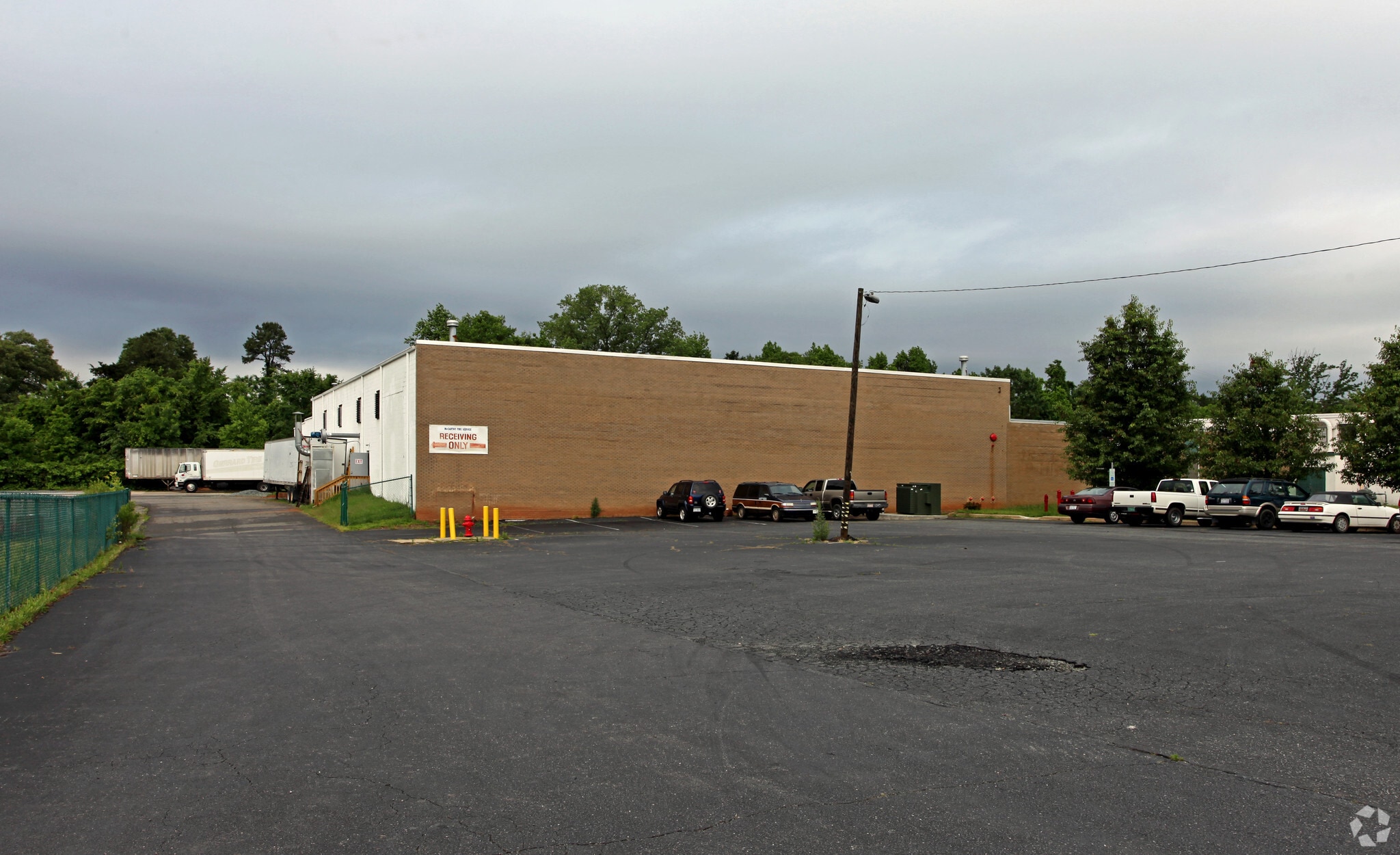 227-231 Atando Ave portfolio of 3 properties for sale on LoopNet.com Primary Photo- Image 1 of 4