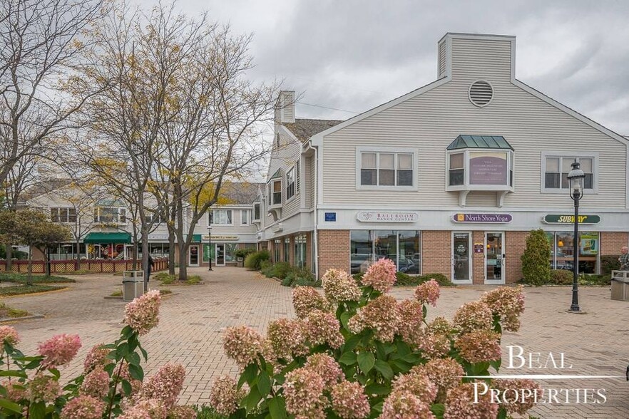 300-310 Happ Rd, Northfield, IL for lease - Building Photo - Image 2 of 6