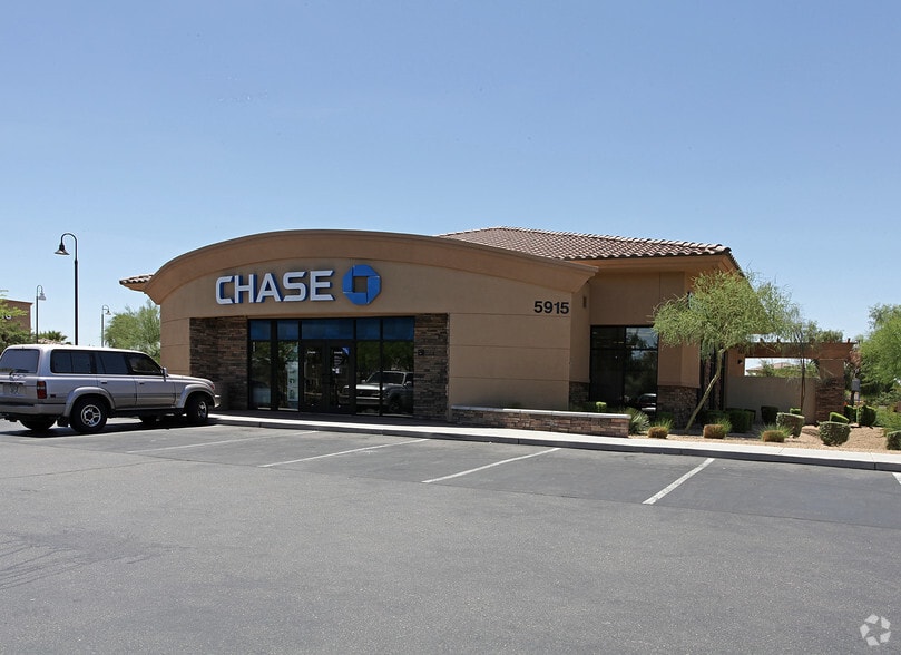 5915 W Chandler Blvd, Chandler, AZ for lease - Primary Photo - Image 2 of 5