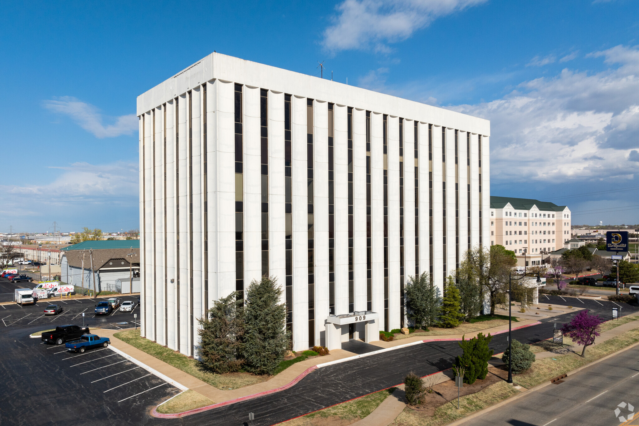 909 S Meridian Ave, Oklahoma City, OK for lease Primary Photo- Image 1 of 6