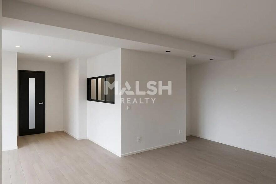 Office in Beauvallon for lease - Interior Photo - Image 3 of 3