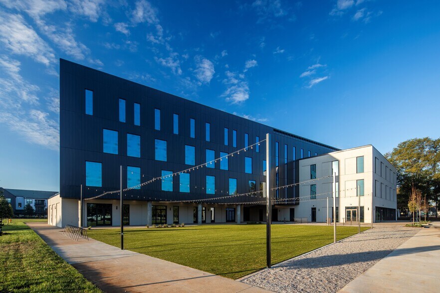 1300 Enterprise Way, Huntsville, AL for lease - Building Photo - Image 2 of 8