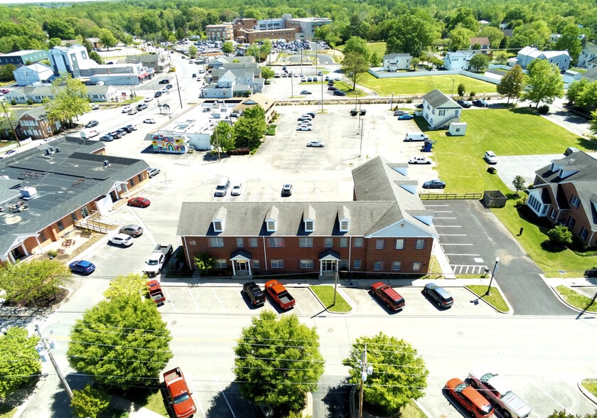 108 Lagrange Ave, La Plata, MD for sale - Aerial - Image 3 of 36