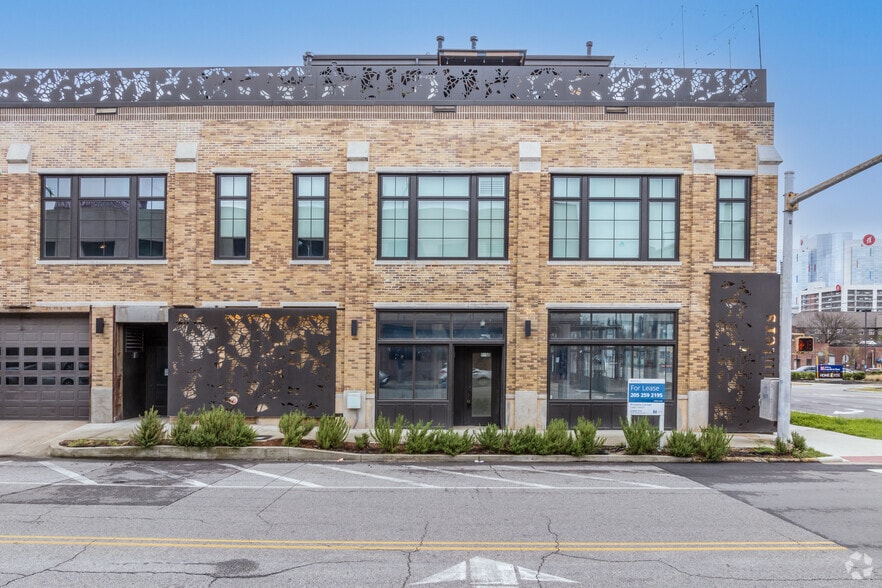 201 18th St S, Birmingham, AL for lease - Building Photo - Image 3 of 19