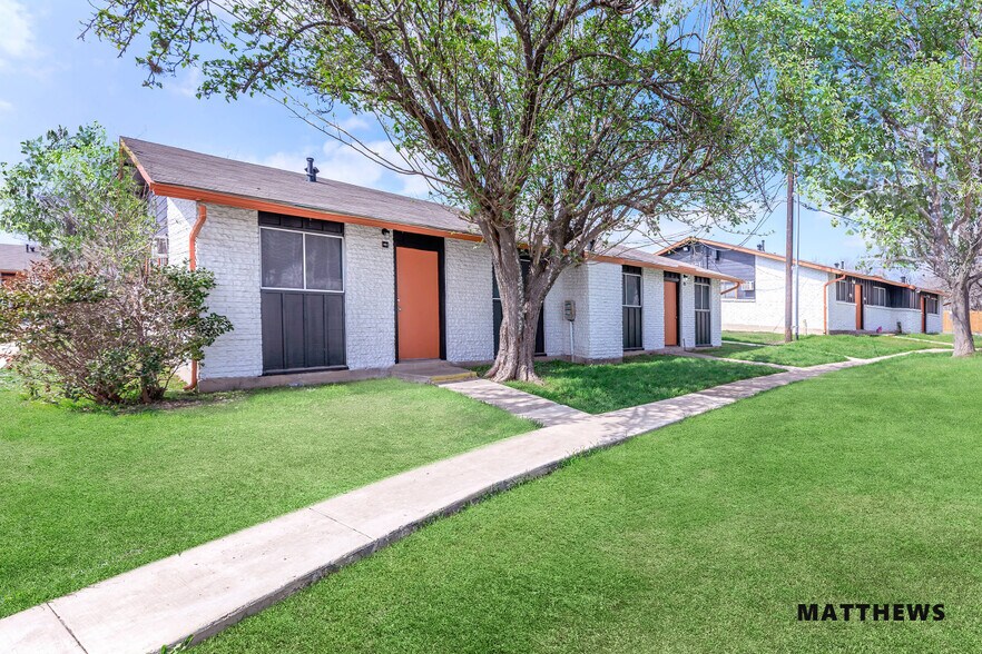 6218 S New Braunfels Ave, San Antonio, TX for sale - Building Photo - Image 2 of 3