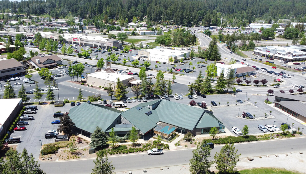 998 Plaza Dr, Grass Valley, CA for lease - Aerial - Image 2 of 8