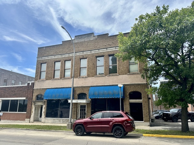 145-151 S Indiana Ave, Kankakee, IL for sale - Building Photo - Image 1 of 9