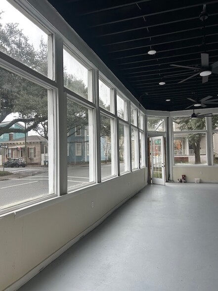 1115 Whitaker St, Savannah, GA for sale - Building Photo - Image 3 of 17